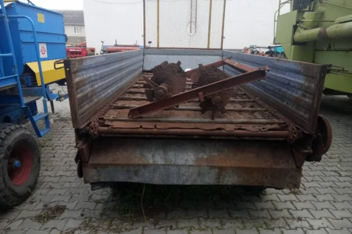 Гноєрозкидач одно та дво осьні Польща- фото № 4