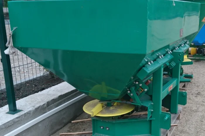 Розкидач добрив МВД-1200, машина внесения удобрений МВУ, разбрасыватель. Акция- фото № 2