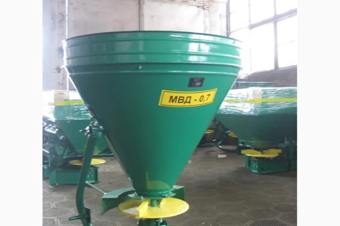 Машина внесения удобрений МВУ-700, Розкидач добрив МВД-0, 7, разбрасыватель. Акция- фото № 3