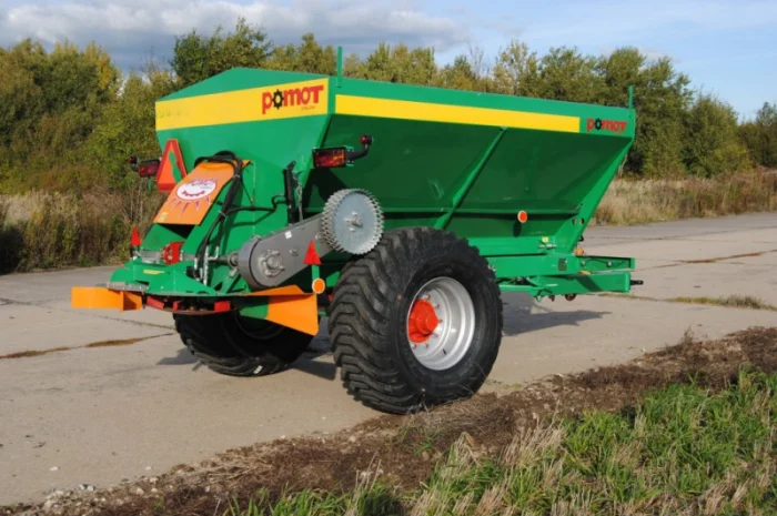 Прицепные разбрасыватели минеральных удобрений от 4 т. до 12, 5 т.- фото № 1