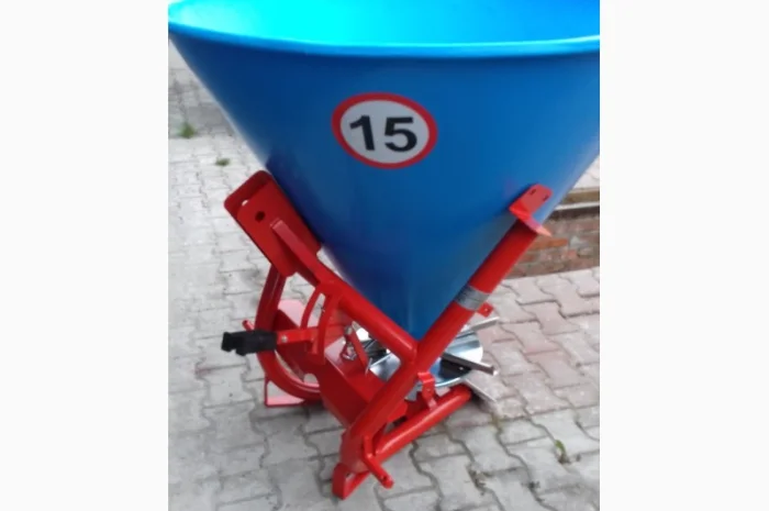 Розкидач міндобрив 500, 650, 1000л Польша- фото № 10