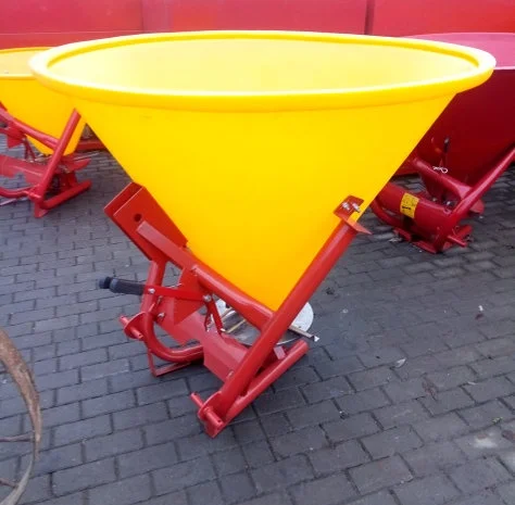 Розкидач міндобрив. разбрасыватель удобрений- фото № 1