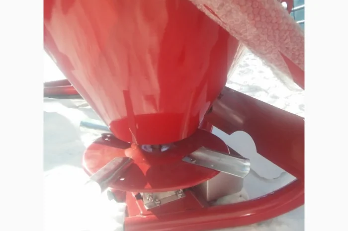 Разбрасиватель удобрений Польша jar-met- фото № 4