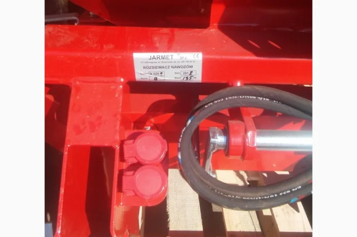 Разбрасиватель удобрений Польша jar-met- фото № 8