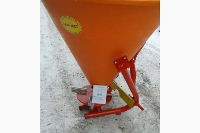 Разбрасыватель удобрений на 200кг. 500кг. 650кг. Польша ( Jar-met, Strumyk) и Украина- фото № 1