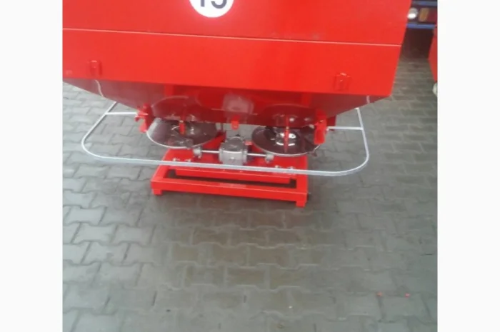 Разбрасыватель удобрений на 500кг. 1000кг. 650кг. Польша Jar-met- фото № 14