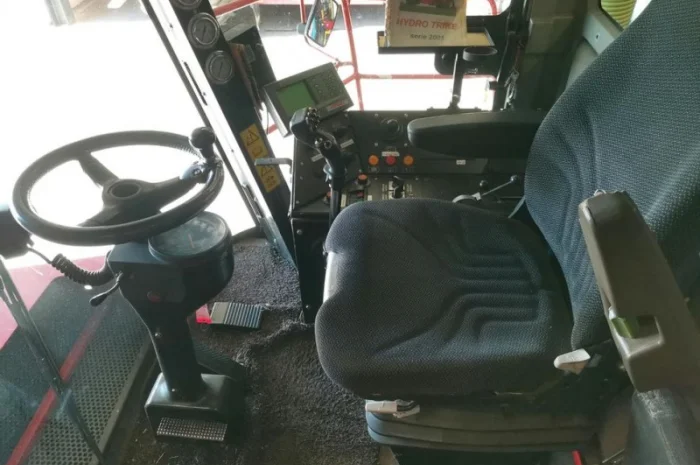 Самохідний розкидач органічних добрив Vervaet Hydro Trike 14m3- фото № 1