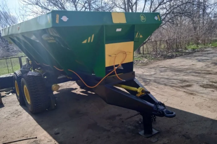 Розкидачі мінеральних добрив навісні та причепні- фото № 2