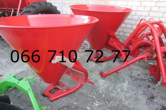 Удобрение разбрасыватель РУМ-0.5! Металлический и пластиковый бункера- фото № 1