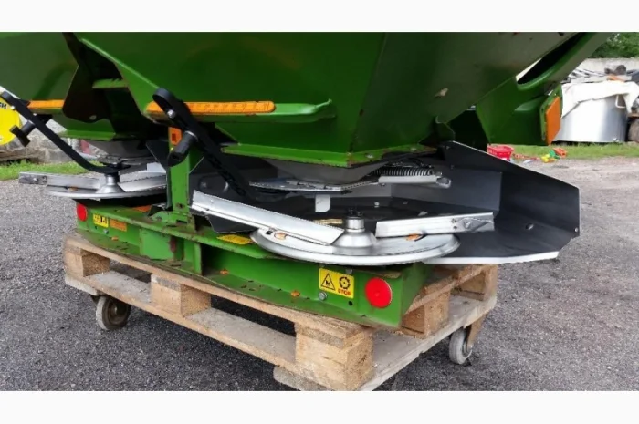 Розкидач міндобрив Amazone ZA-M maxiS 2000л. Разбрасыватель удобрений Амазоне (розсівач)- фото № 6