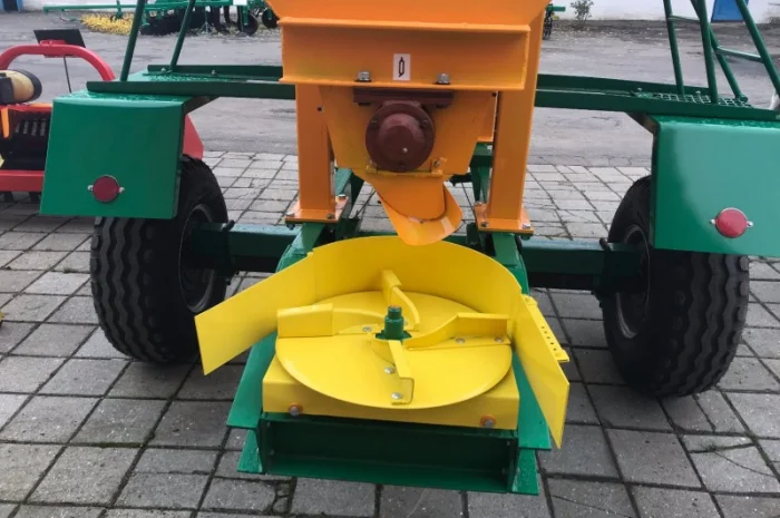 РДС-3 розкидач дорожніх сумішей- фото № 8