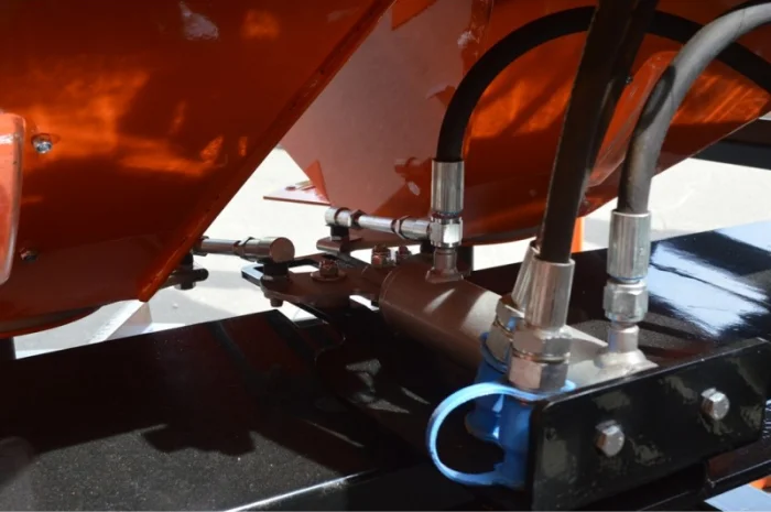 Розкидач мінеральних добрив РДФ-1000- фото № 4