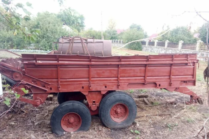 Подається роскидач органічних добрив РОУ-6- фото № 2