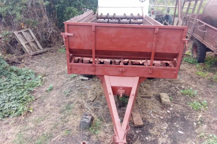 Подається роскидач органічних добрив РОУ-6- фото № 5