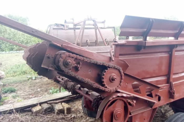 Подається роскидач органічних добрив РОУ-6- фото № 6