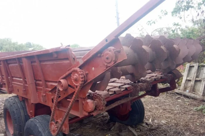 Подається роскидач органічних добрив РОУ-6- фото № 7