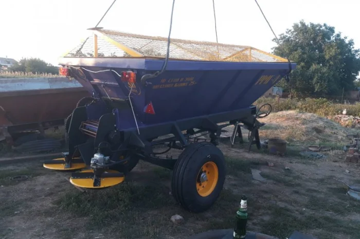 Продам разбрасыватели минеральных удобрений РМГ4. МВУ-5, 6, 8- фото № 3