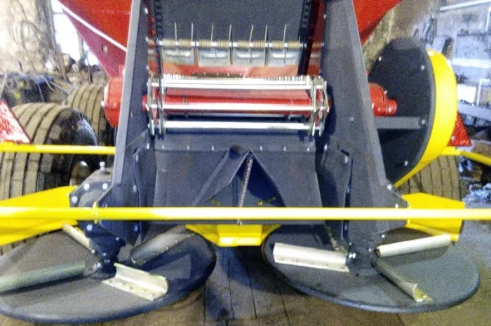 Продам разбрасыватели минеральных удобрений РМГ4. МВУ-5, 6, 8- фото № 8