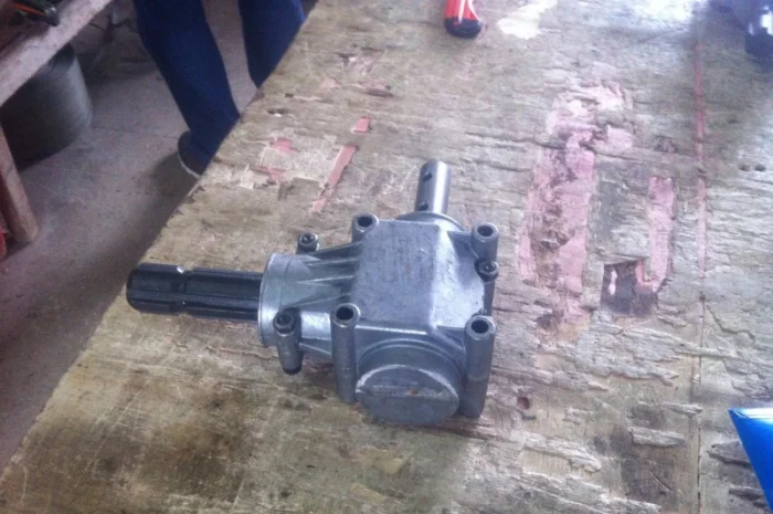 Розкидач мындобрив 500 - 650 - 1000 кг Jar-Met Польща- фото № 15