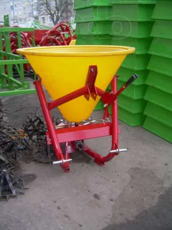 Разбрасыватель удобрений 200 - 1000 кг Jar-Met Польша- фото № 2