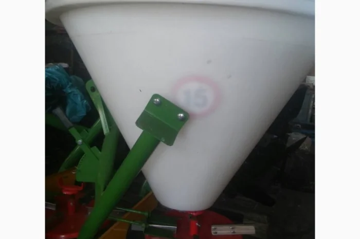 Розкидач, разбрасыватель, лійка, лейка, рум 300 - 500 - 650 - 1000 кг Польща- фото № 7