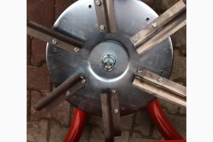 Разбрасыватель удобрений 300 - 500 - 650 - 1000 кг Польша- фото № 14