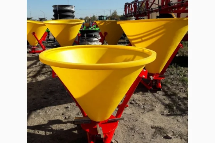 Розкидач міндобрив лійка 300 кг фірми Jar-Met Польща- фото № 4