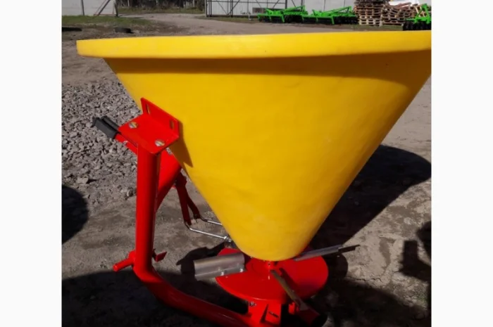 Розкидач мінеральних добрив на 300 кг (бак пластиковий) фірми Jar-Met- фото № 10