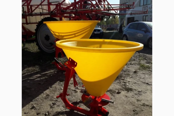 Розкидач мінеральних добрив на 300 кг (бак пластиковий) фірми Jar-Met- фото № 19