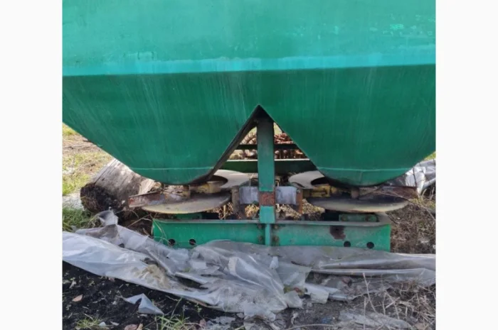 Розкидач міндобрива на дві тарілки- фото № 1