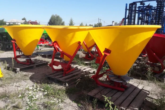 500 кг розкидач міндобрив фірми Jar-Met Польща- фото № 4