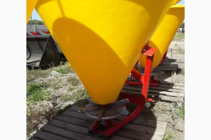 500 кг розкидач міндобрив фірми Jar-Met Польща- фото № 5