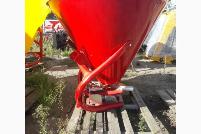 РУМ на 500 кг розкидач міндобрив фірми Jar-Met Польща- фото № 7