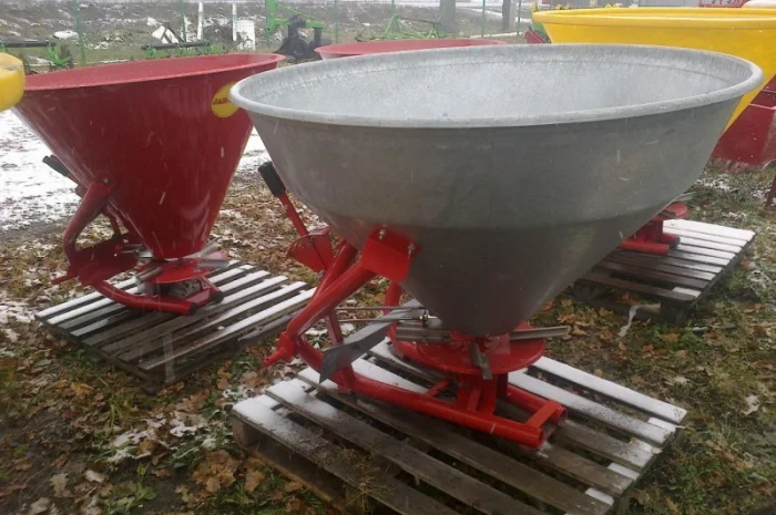 Разбрасыватель 650 л Jar Met- фото № 5