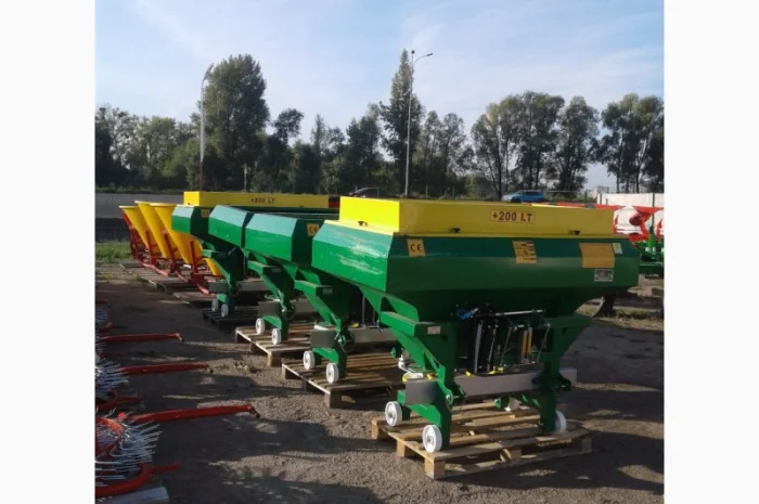 Розкидач мінеральних добрив 1000 л Jar Met- фото № 8