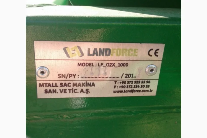 Разбрасыватель удобрений «LAND FORCE» 1000-1200 л- фото № 6