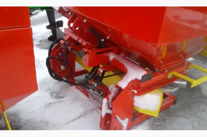 Разбрасыватель удобрений навесной Jar Met 1000 л с карданом- фото № 5