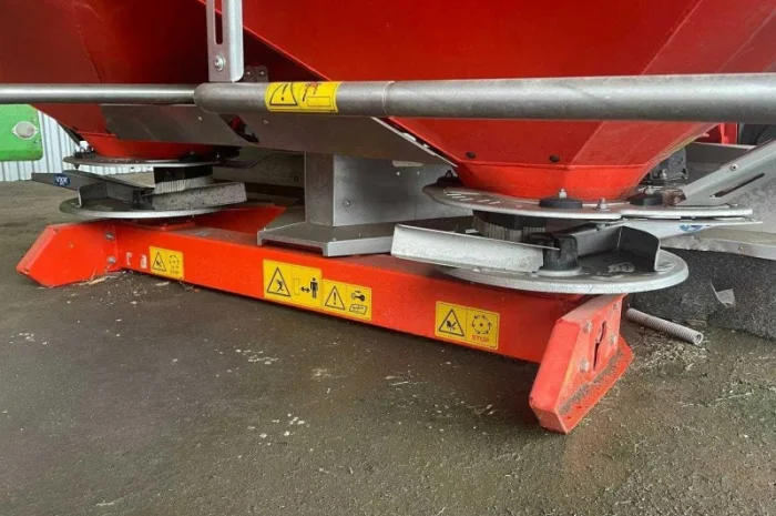 Продається розкидач мінеральних добрив RAUCH AXIS 30.2 Q-V8 (KUHN)- фото № 4