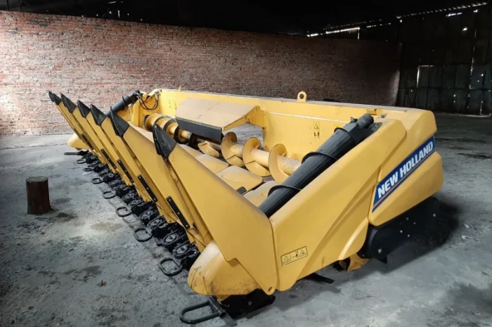 Жатка кукурузная New Holland 8 рядная- фото № 1
