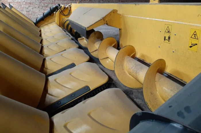Жатка кукурузная New Holland 8 рядная- фото № 5