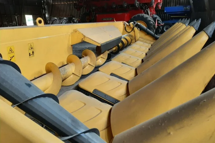 Жатка кукурузная New Holland 8 рядная- фото № 8