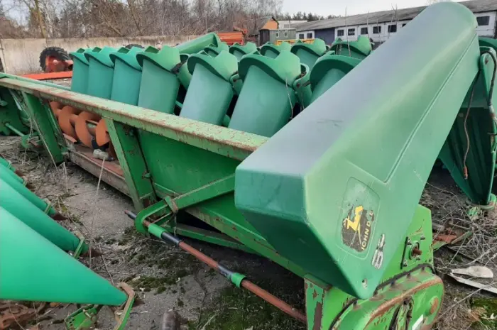 Жатка кукурудзяна John Deere 892- фото № 6