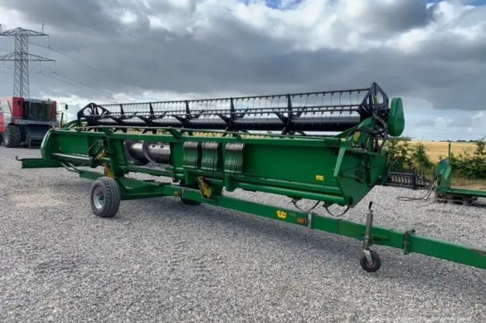 Жниварка JOHN DEERE 630 R- фото № 1