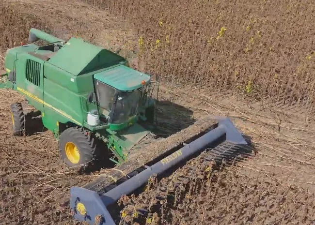 Жатка для уборки подсолнечника на Джон Дир- фото № 3