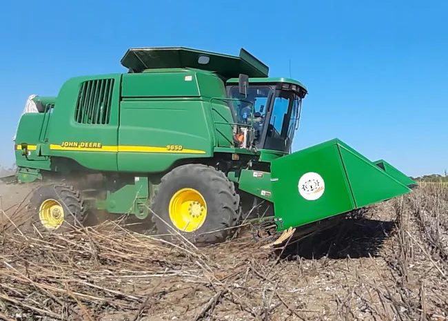 Жатка для уборки подсолнечника на Джон Дир- фото № 4