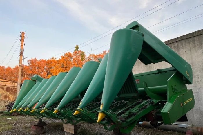Продам Жатку John Deere 892 8/70 з подрібнювачем- фото № 2