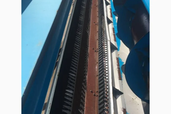 Очесывающая жатка Shelbourne CVS32 б/у- фото № 3