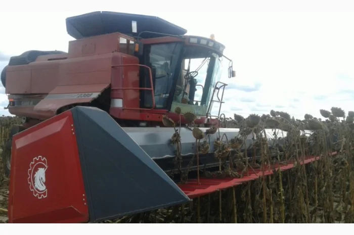 Жатка приставка для уборки подсолнечника, жниварка для соняшника- фото № 12