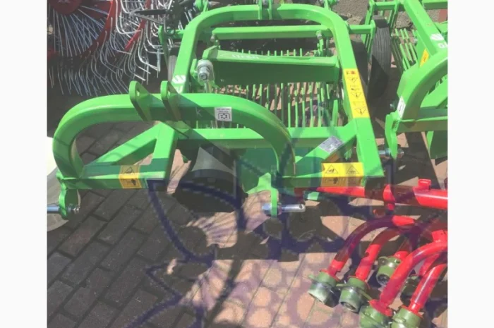 Копалка вибрационная Bomet (Польша), выброс назад, 1-но рядная, купити віброкопалку бомет- фото № 2