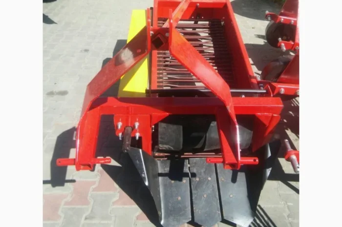 Картофелекопалка однорядная транспортер Wirax, вибрационная BOMET, вертушка- фото № 10